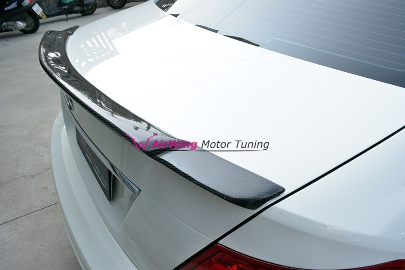 W204 Sedan – Renntech style Carbon Trunk Spoiler 04